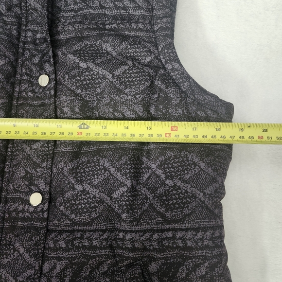 Style & Co Women's Light Puffer Vest Grey Black Geometric Print Polyfill Small - Picture 8 of 10